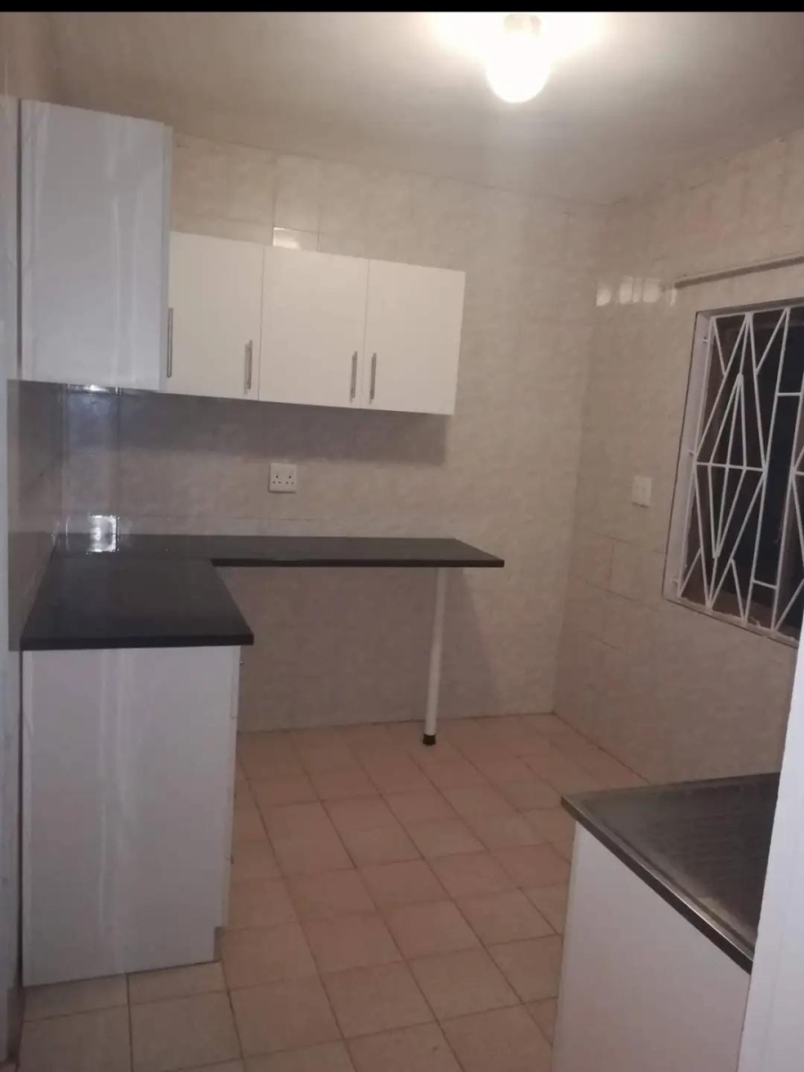 To Let 1 Bedroom Property for Rent in Reservoir Hills Eastern Cape